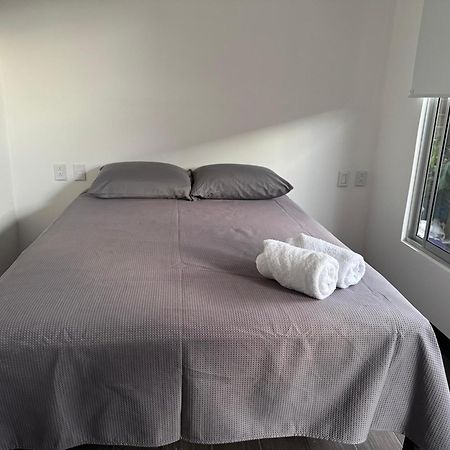 Nina'S - Juan Santamaria Hotell Alajuela Exteriör bild