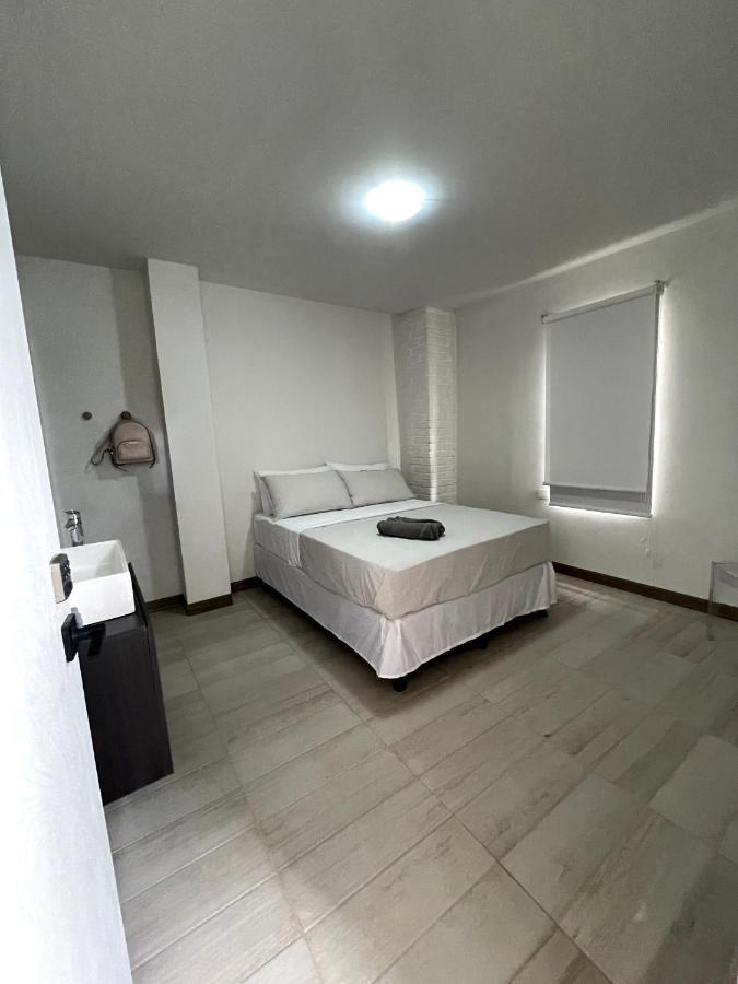 Nina'S - Juan Santamaria Hotell Alajuela Exteriör bild