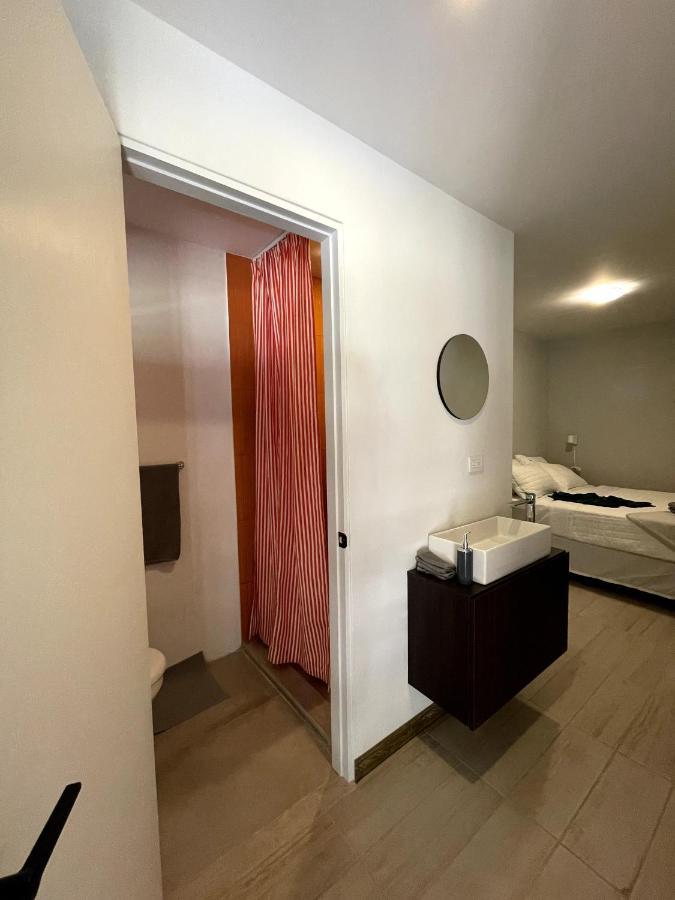 Nina'S - Juan Santamaria Hotell Alajuela Exteriör bild