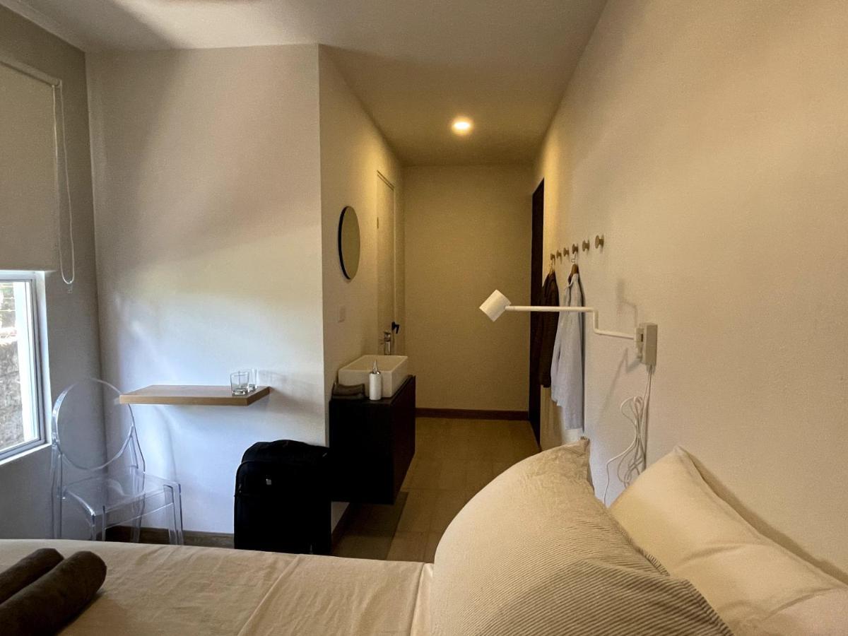Nina'S - Juan Santamaria Hotell Alajuela Exteriör bild