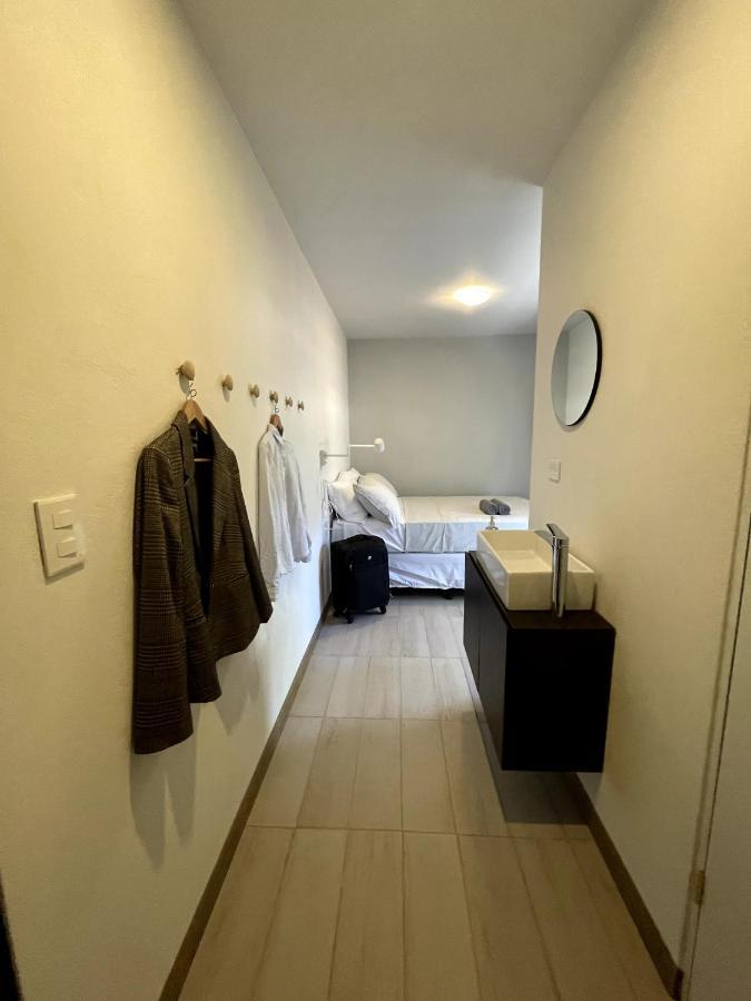Nina'S - Juan Santamaria Hotell Alajuela Exteriör bild