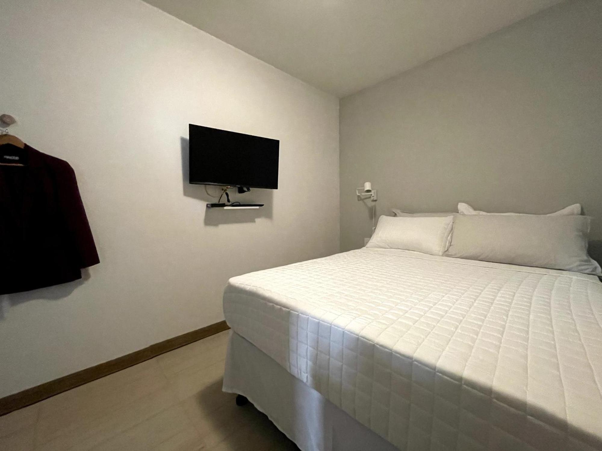 Nina'S - Juan Santamaria Hotell Alajuela Exteriör bild