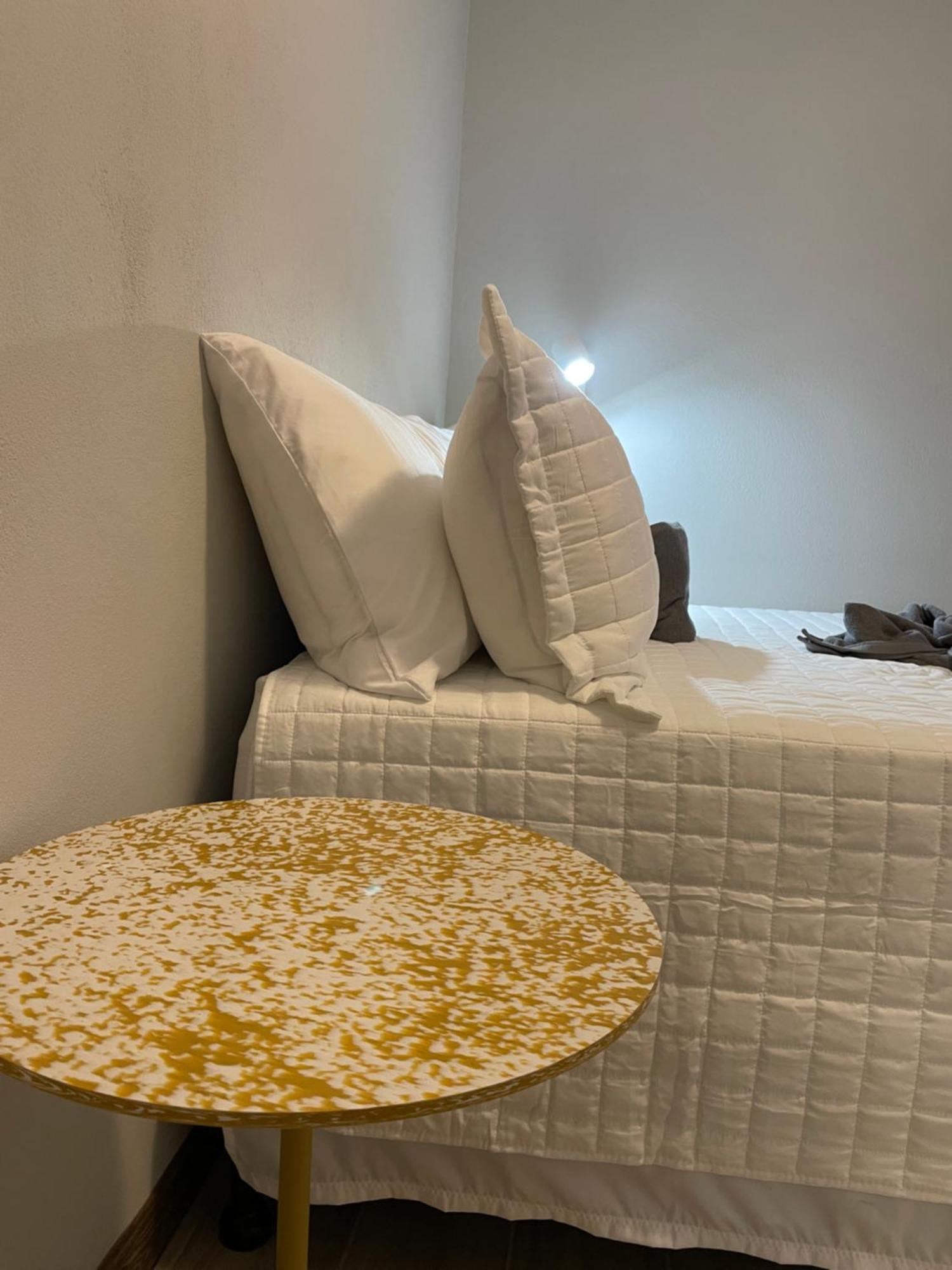 Nina'S - Juan Santamaria Hotell Alajuela Exteriör bild