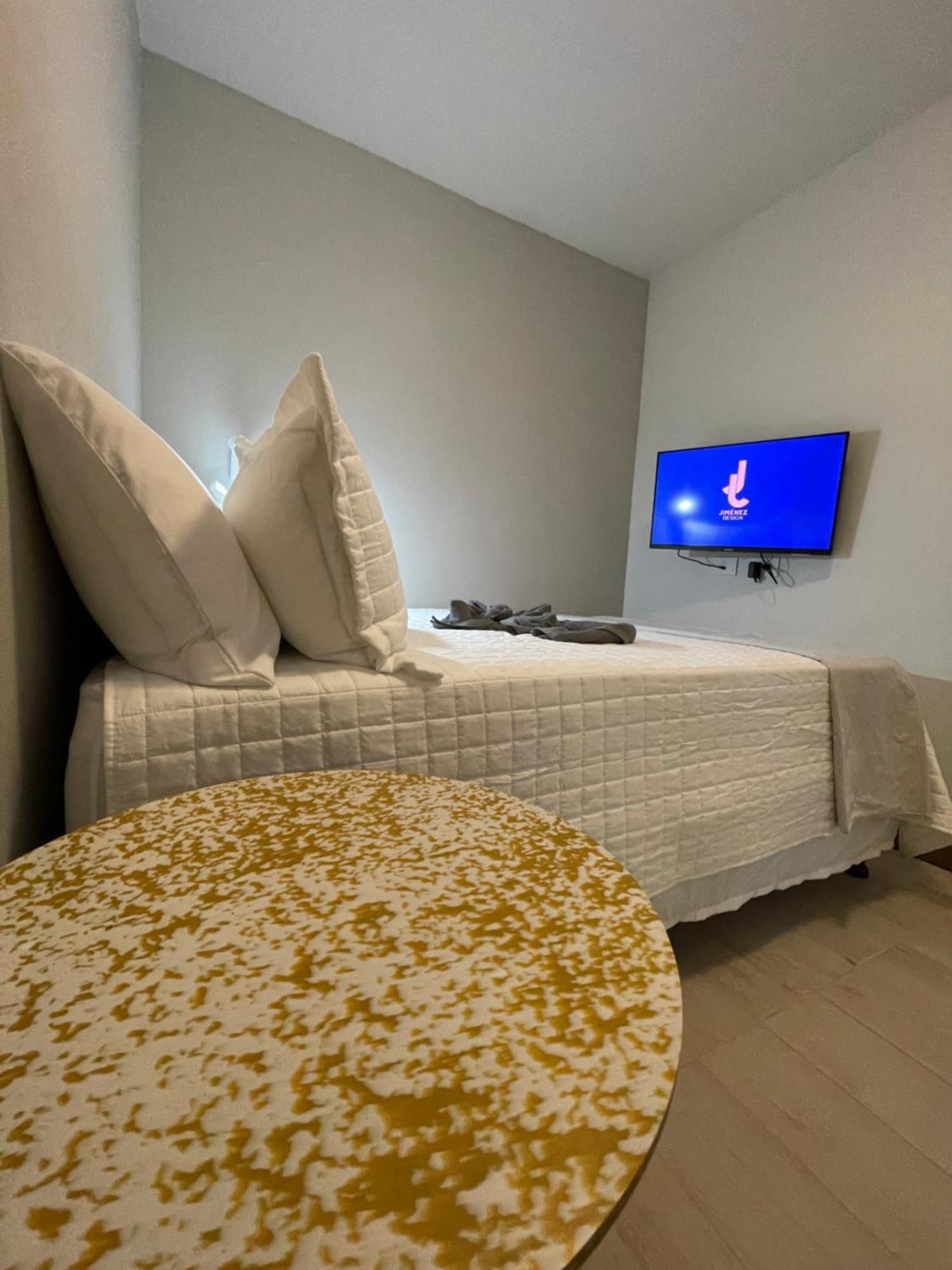 Nina'S - Juan Santamaria Hotell Alajuela Exteriör bild